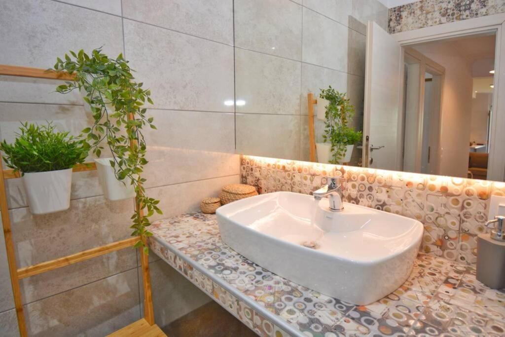 Potamos Deluxe White Apartment Esterno foto